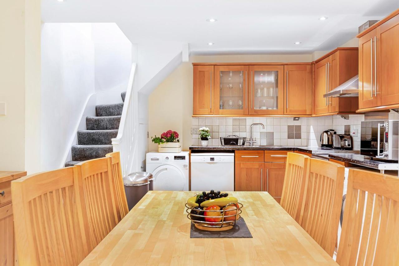 Charming 4 Bed Town House With Roof Terrace Villa ลอนดอน ภายนอก รูปภาพ